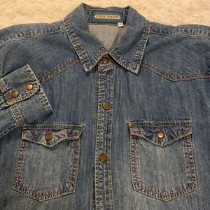 Denim shirt with snap detail M